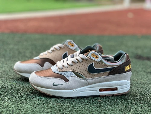 Division St. x Nike Air Max 1 "University of Oregon" Beige Brown HQ2640-20