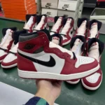 Air Jordan 1 "Chicago"