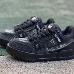 LOUIS VUITTON Trainer Maxi Black