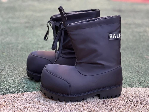 Balenciaga Snow Boots Black