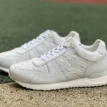 LOUIS VUITTON Run Away White