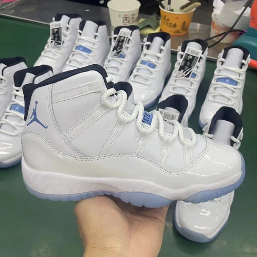 Air Jordan 11 "Legend Blue" GS