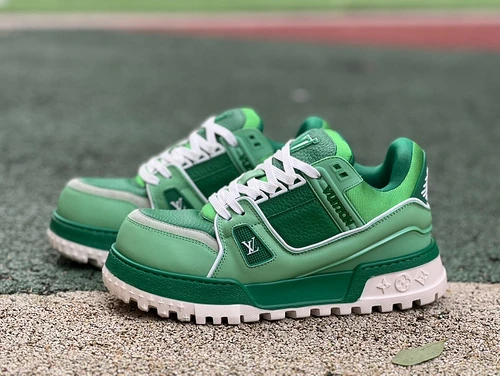 LOUIS VUITTON Trainer Maxi Green