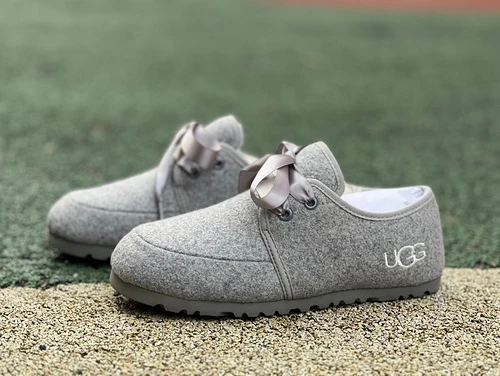 UGG Grey Bow