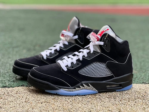 Air Jordan 5 "Black Metallic Reimagined"  HF3975-001