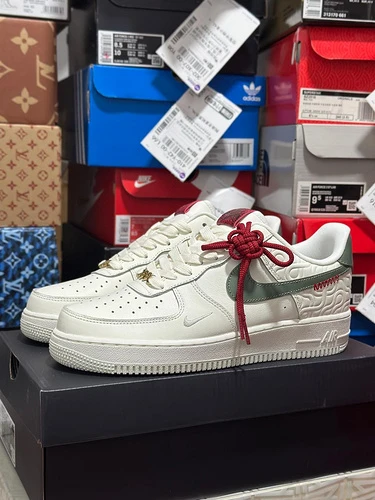 Nike Air Force 1 '07 LV8 Green White HV5979-130