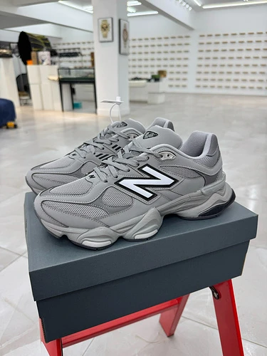 New Balance 9060 Grey U9060ZGB