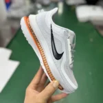 Nike Pegasus Premium Full-Length Air Cushion Running Shoes Men HQ2592-002/Women HQ2593-001