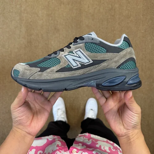 新百伦 NB2010 棕绿运动鞋 U2010AGY