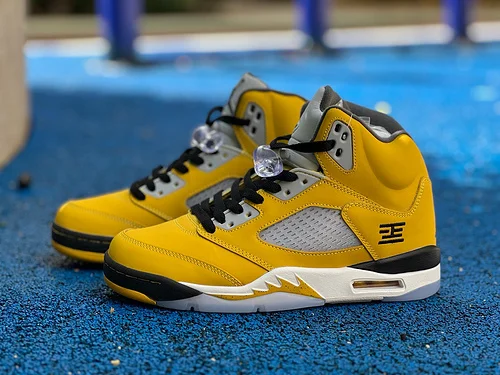 AJ5 东京 Air Jordan 5 运动鞋 IO3372-700