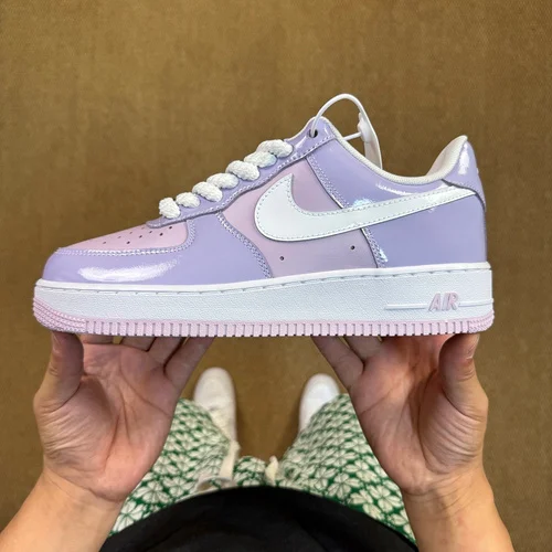 3A 正版 Air Force 1 AF1 漆皮浅紫运动鞋 HV9405-500