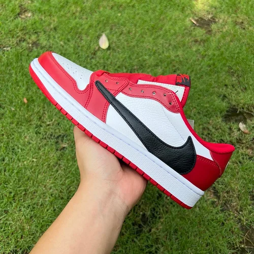 正版 AJ1 Travis Scott 低帮白黑红运动鞋 DM7866-101
