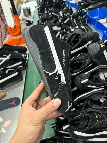B版 The Open Product x Puma Speedcat 低帮休闲鞋 406519 02