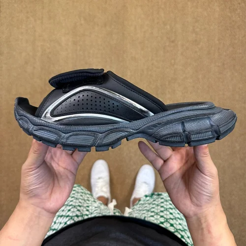 A版 巴黎世家 3XL 单带拖鞋 黑银