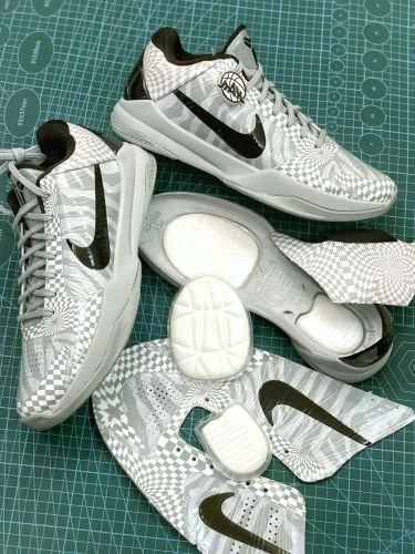 正版海外版 Kobe 5 斑马 DeMar DeRozan PE 篮球鞋