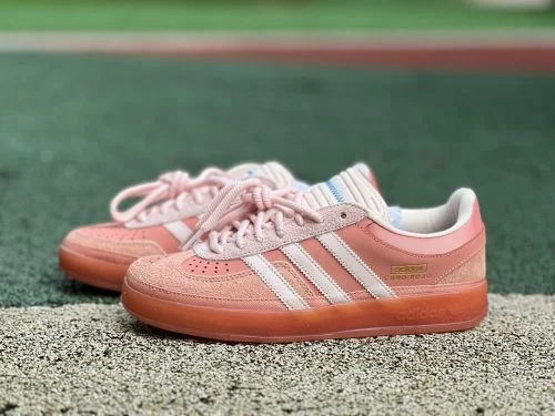 S2 正版 Bad Bunny x Adidas Gazelle 粉色运动鞋 JS5052