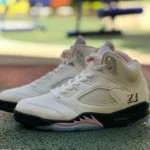 裁判正版 AJ5 白粉“35周年纪念”运动鞋 HQ7978-102