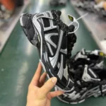 VG 巴黎世家 Runner 7.0 运动鞋