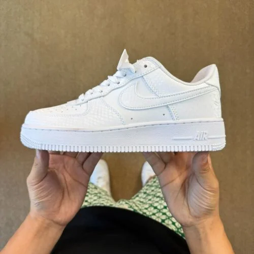3A 正版 Air Force 1 AF1 科比纯白蛇纹运动鞋 IB0018-100