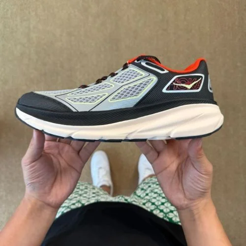 HOKA ONE ONE Clifton 9 银黑马拉松跑鞋 1155370/HBN