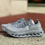 On x LOEWE Cloudtilt 灰色跑鞋