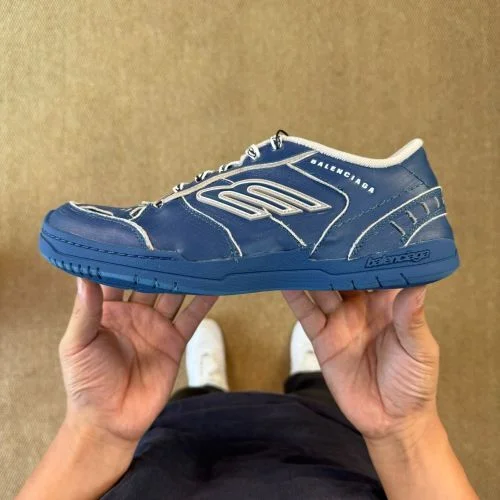 XA版 巴黎世家 18代 深蓝“汉普顿磨损”运动鞋