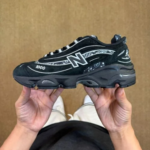 C版 新百伦 NB1000 x Atmos 黑白运动鞋 M1000BW