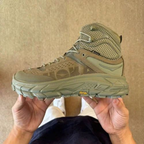 正版 HOKA ONE ONE 超高帮军绿色越野跑鞋 1129958/BOIG