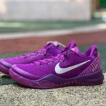 正版 Kobe 8“Eybl”紫色 PE 篮球鞋 HJ7265-500