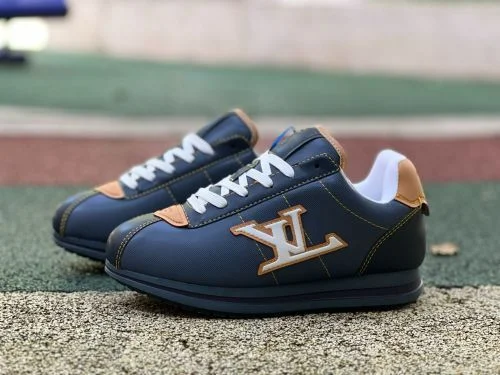 路易威登 x Nigo 联名蓝棕足球鞋 FW25