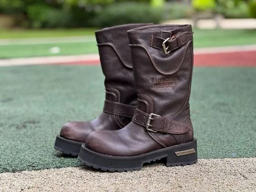 巴黎世家 FW25 毒液靴复古情侣摩托靴