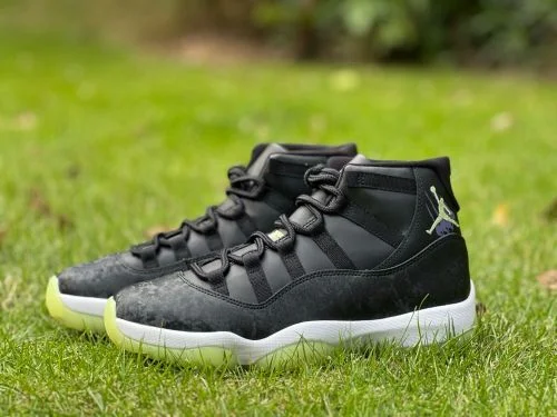 AJ11 发光万圣节黑白绿运动鞋 IB1378-001