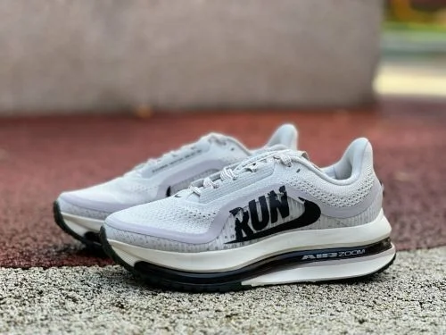 耐克气垫米白黑 Pegasus Premium 运动鞋 IH2288-001