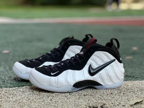 正版 Foamposite Pro 珍珠奶白运动鞋 HF0794-200