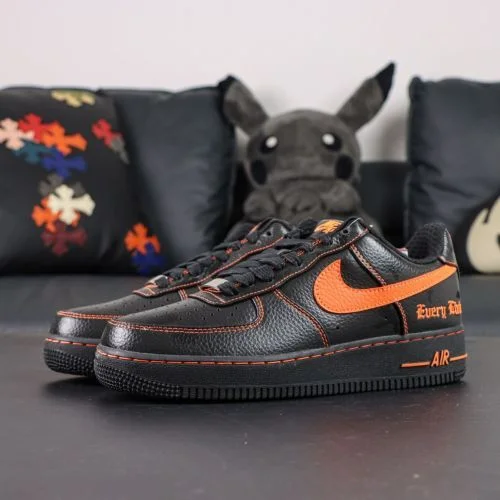 VLONE x 耐克 Air Force 1 黑橙运动鞋 AA5360-001