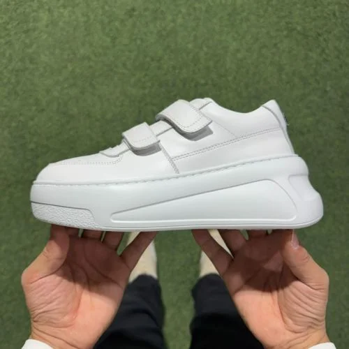 独家订制 Acne Studios 魔术贴运动鞋 (1)