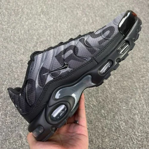 PB-MAX 耐克 Air Max Plus 黑灰跑鞋 IB2253-001