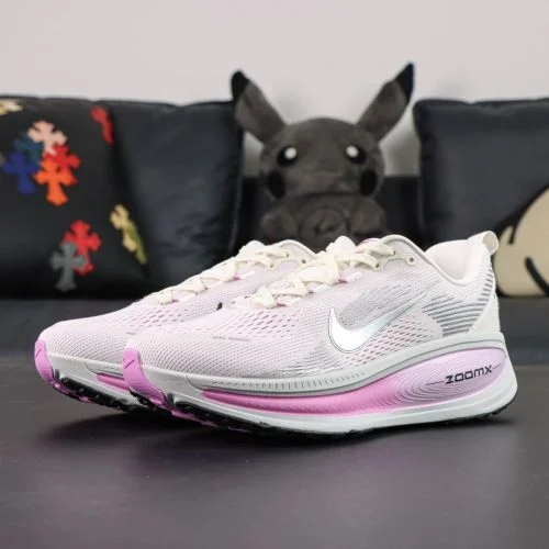 耐克 Air Zoom Vomero 18 白紫粉跑鞋 IM2506-133