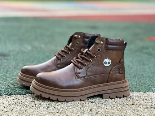 2025秋冬 Timberland 经典高帮休闲男鞋
