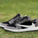 AJ1 Travis Scott 低帮黑灰运动鞋 DM7866-201