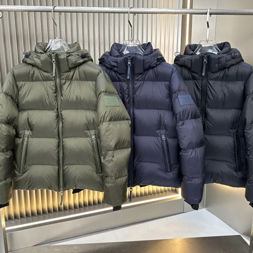 Burberry 羽绒服奢华男士保暖夹克 S-2XL