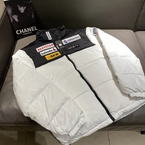 Descente 羽绒服滑雪男士保暖夹克 M-2XL