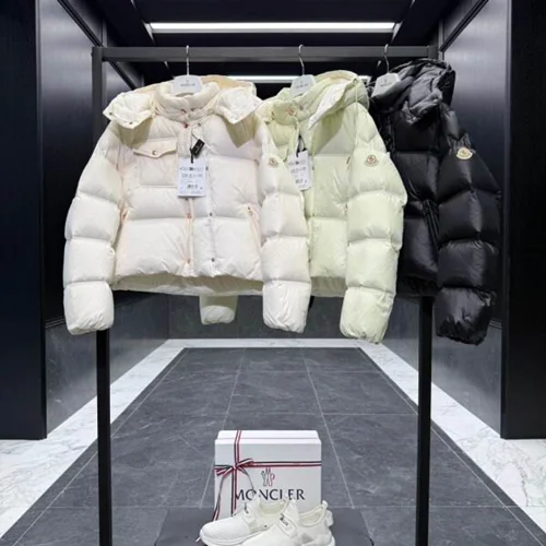 Moncler 羽绒服奢华男女通用保暖夹克 0-3