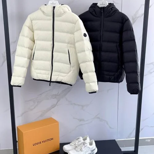 Moncler 羽绒服奢华男女通用保暖夹克 0-3