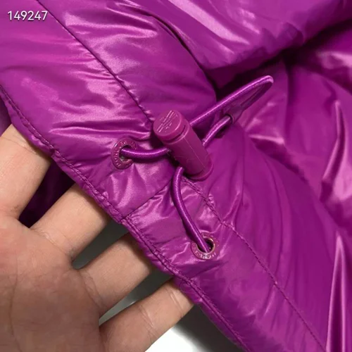 Moncler 羽绒服奢华男女通用保暖夹克 1-4