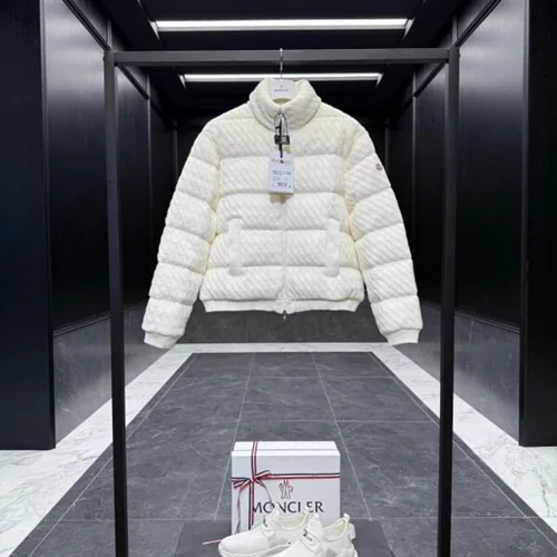 Moncler 羽绒服奢华男女通用保暖夹克 1-3