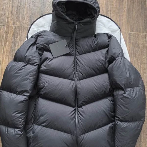 Moncler 羽绒服奢华男女通用保暖夹克 1-5