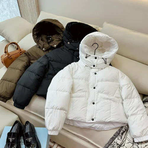 Prada 羽绒服奢华女士保暖夹克 38-44